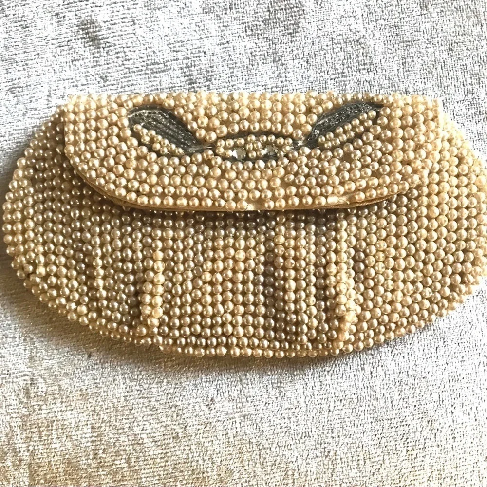 Vintage Pearl Mini Clutch
